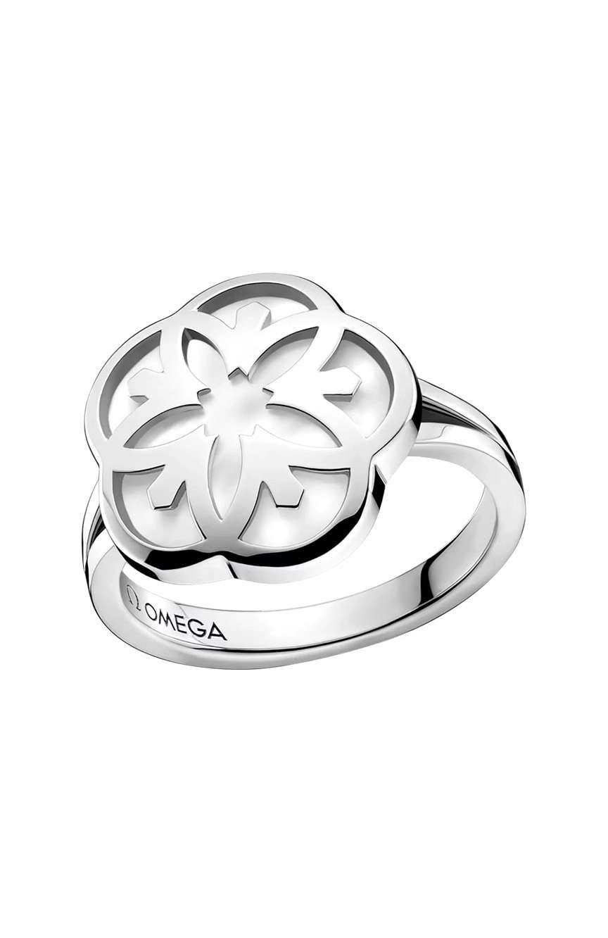 أوميغا خاتم من الذهب الأبيض عيار 18 قيراط واللؤلؤ