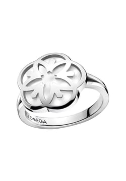 OMEGA خاتم من الذهب الأبيض عيار 18 قيراط واللؤلؤ