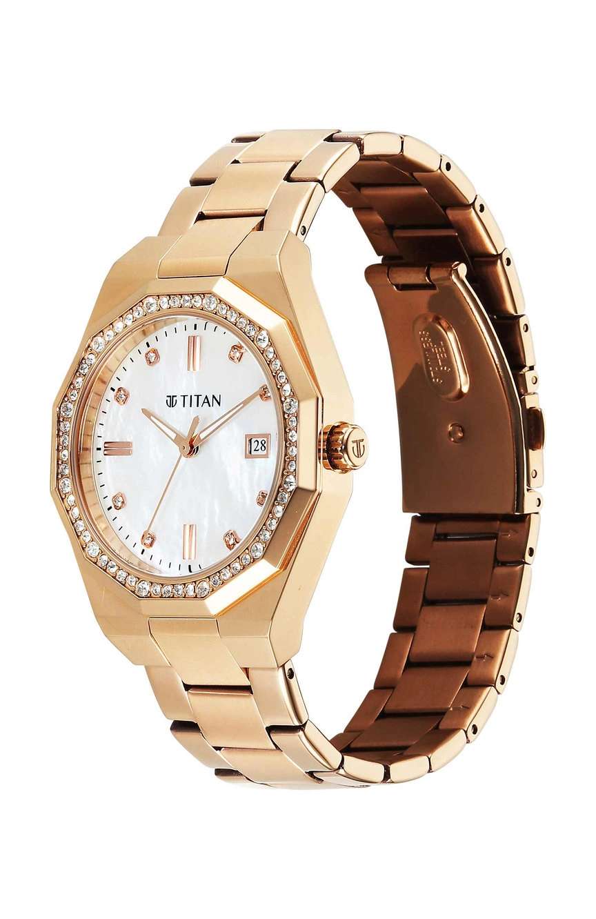 Titan Glamour Quartz Analog
