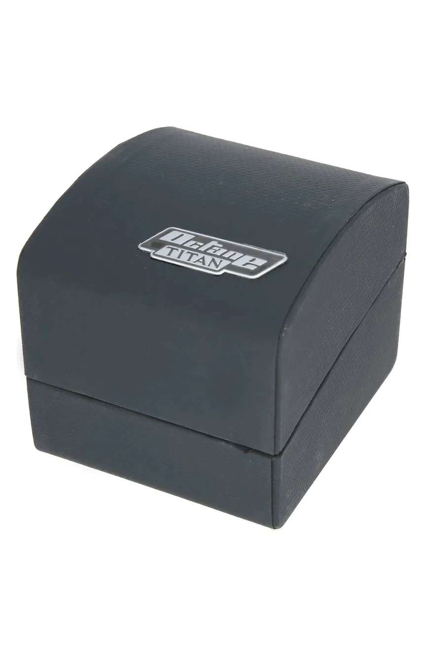 تيتان ساعة اليد أوكتان