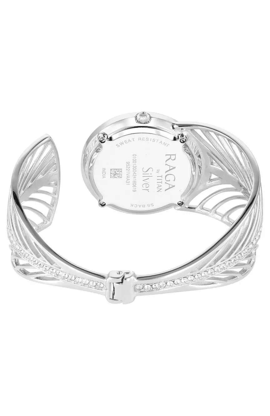 تيتان Raga Silver Quartz Analog Blue Dial With Sterling Silver Metal Strap And Case Watch For Women (Large)