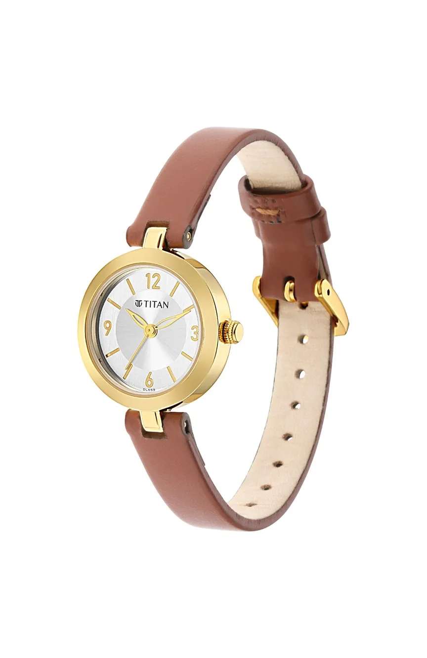 تيتان ساعة اليد لاجان