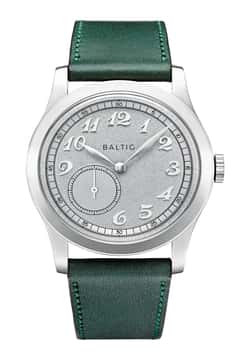 Baltic إم آر كلاسيك - لون فضي - بسوار لون أخضر