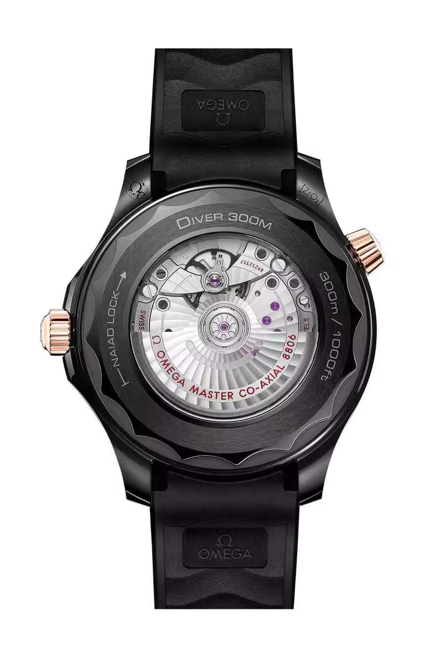 أوميغا دايفر 300 إم