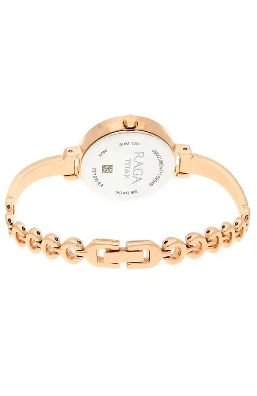 تيتان ساعة تيتان راجا فيفا كوارتز بميناء ذهبي وردي وسوار معدني ذهبي وردي للنساء