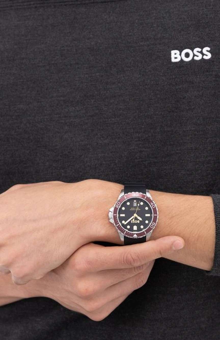 بوص ساعة بوص تروبر سبورت مستديرة بسوار سيليكون مقاس 42 مم للرجال