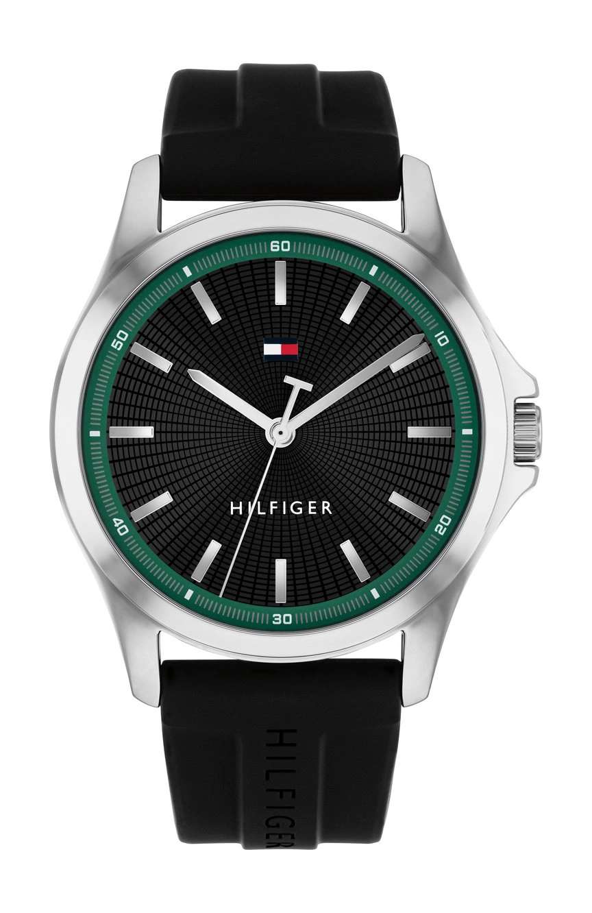 تومي هيلفجر Bruce