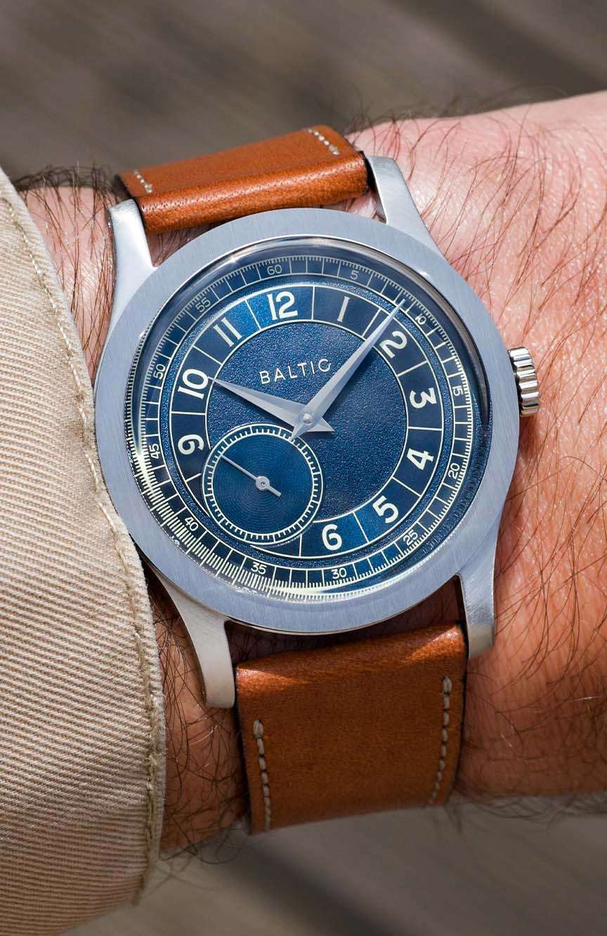 Baltic MR Roulette - Blue - Stitched Lion