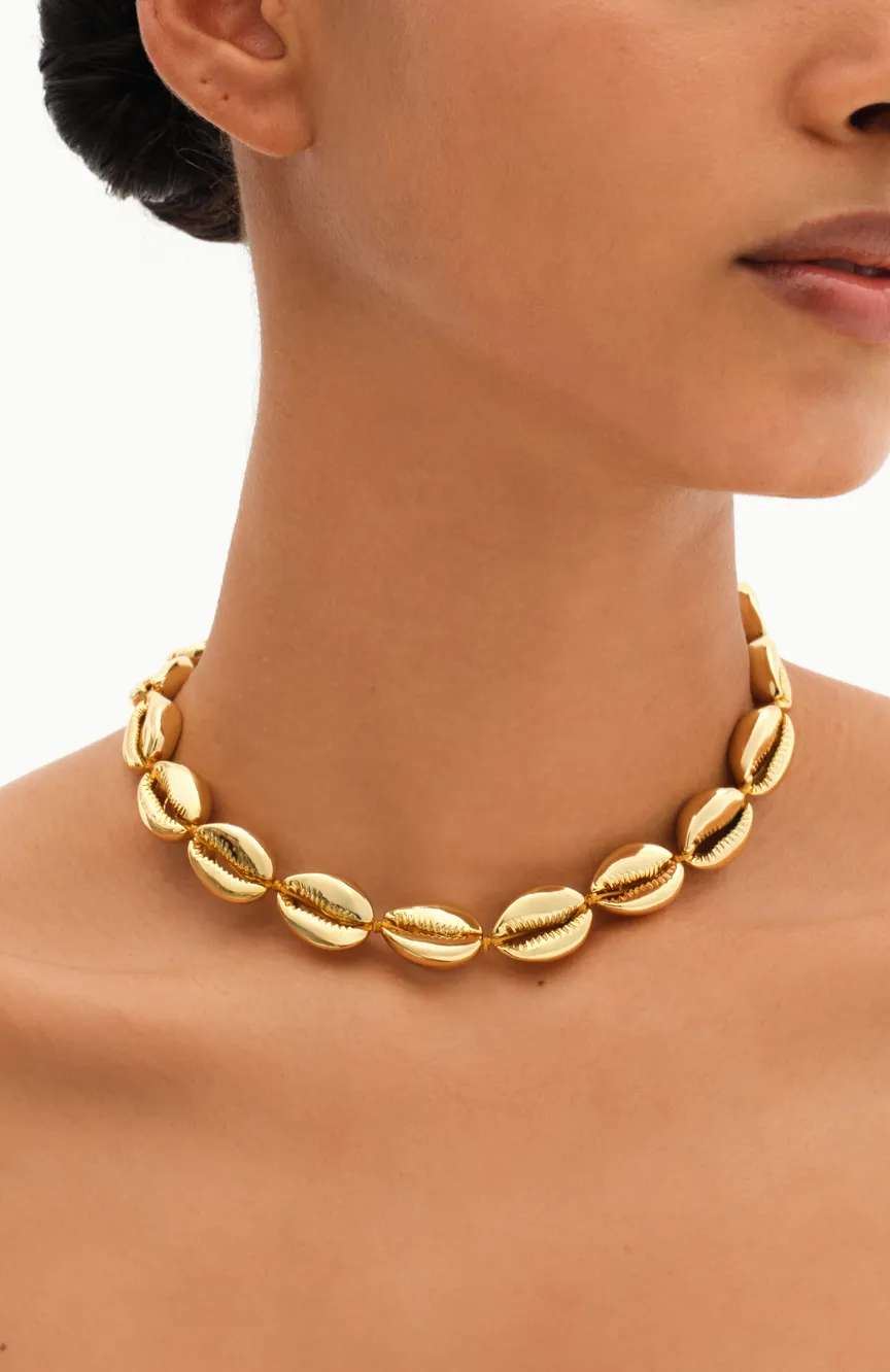 TOHUM Large Puka Shell Necklace