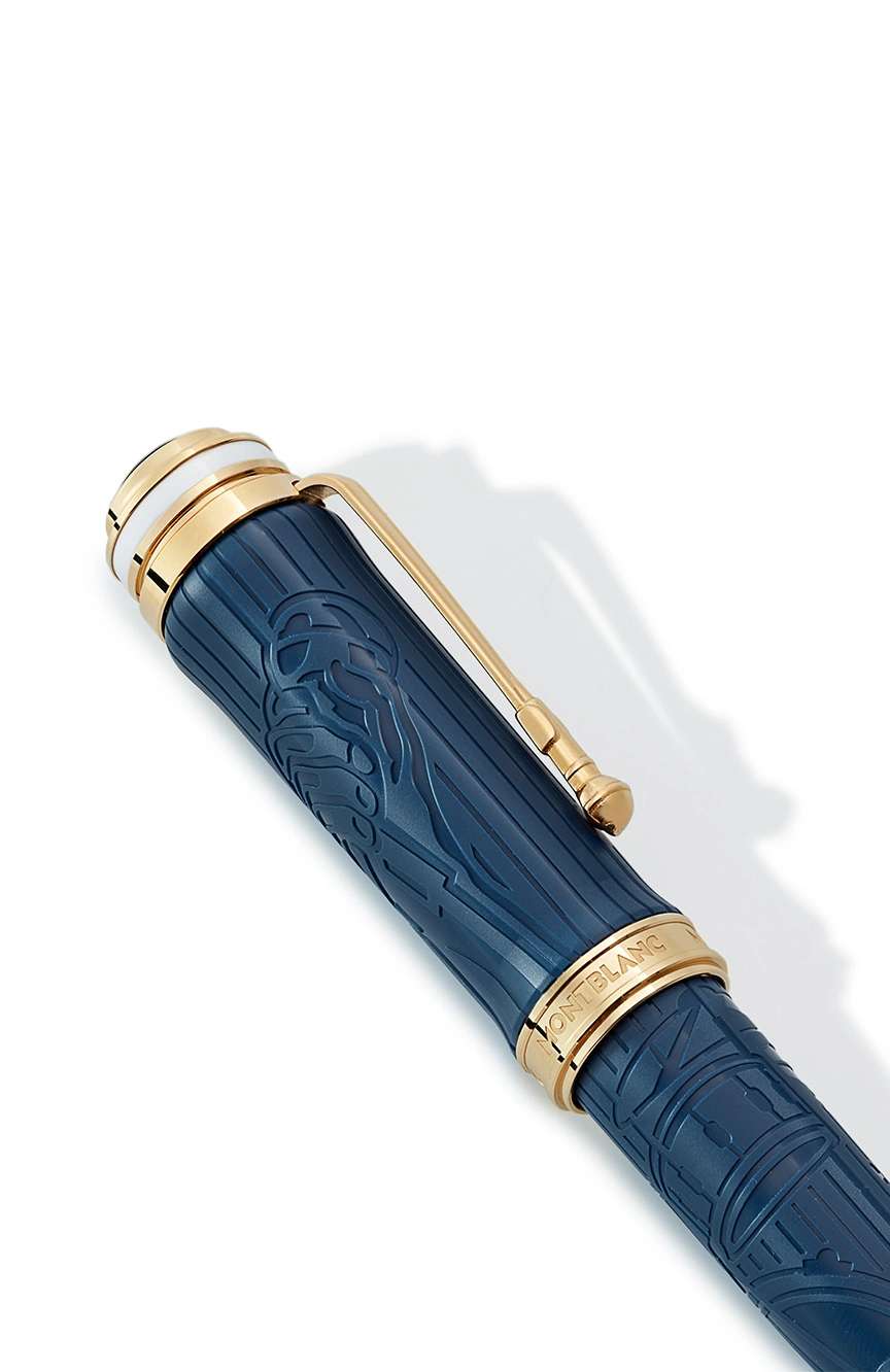 مون بلان قلم حبر سائل بنهاية كرويّة من مجموعة شخصيات عظيمة تكريمًا لفرقة كوين بإصدار خاص