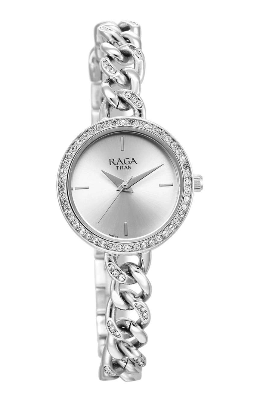 تيتان ساعة تيتان راجا شوستوبر كوارتز بميناء فضي وسوار معدني للنساء