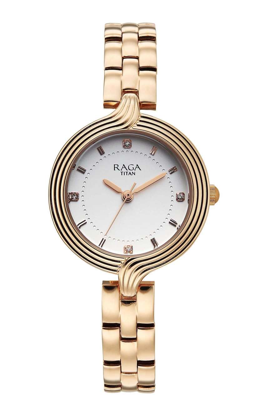تيتان Analog Watch for Women