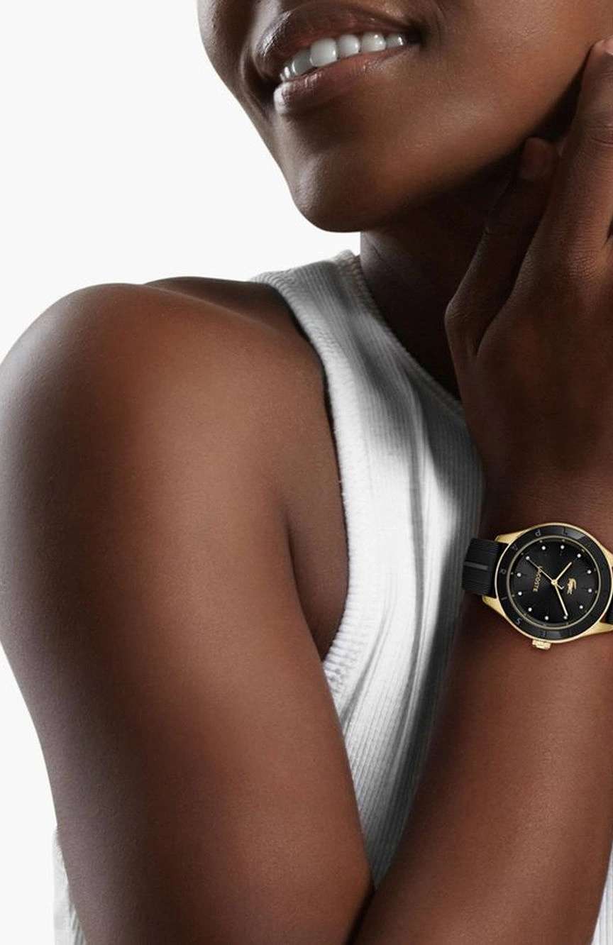 لاكوست ساعة لاكوست بيلي بميناء مستدير مقاس 36 مم وسوار سيليكون للنساء