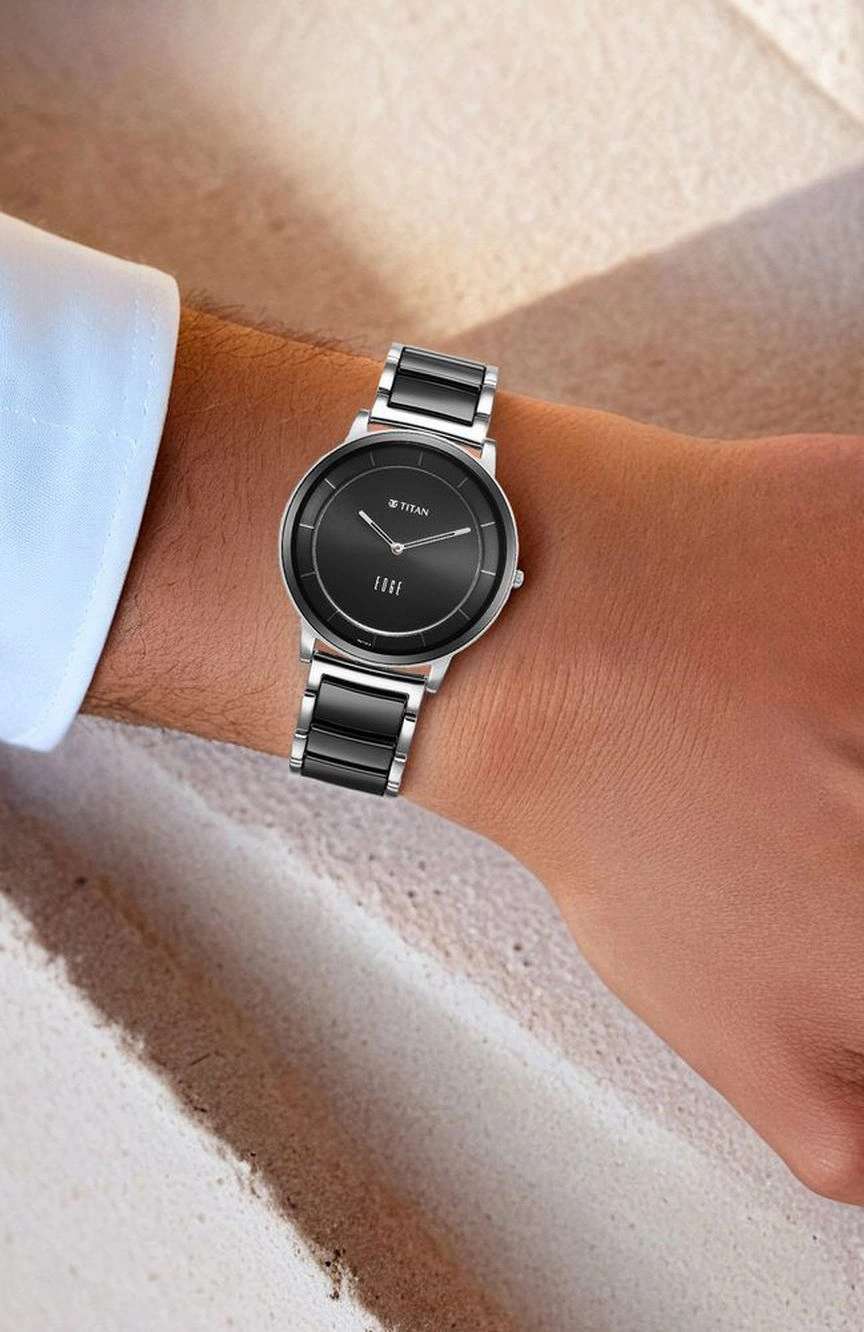 Titan Edge Fusion Quartz Analog Black Dial Two Toned Steel & Ceramic Strap Watch for Men