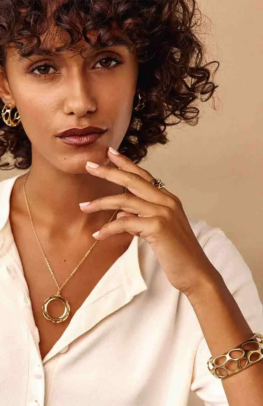 Ori Tao Golden pendant necklace Felidae