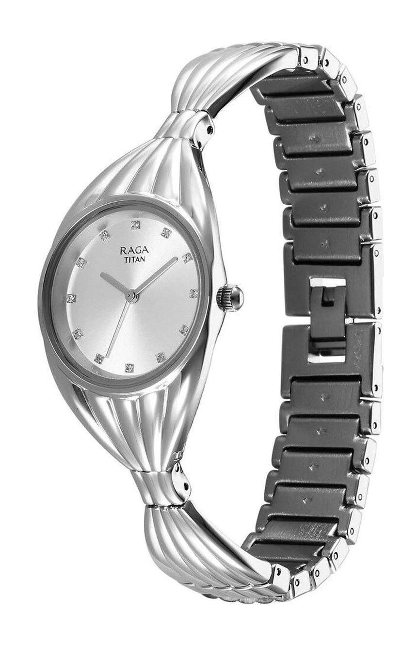 Titan Raga Memoirs Quartz Analog Silver Dial With Silver Metal Strap Watch For Women