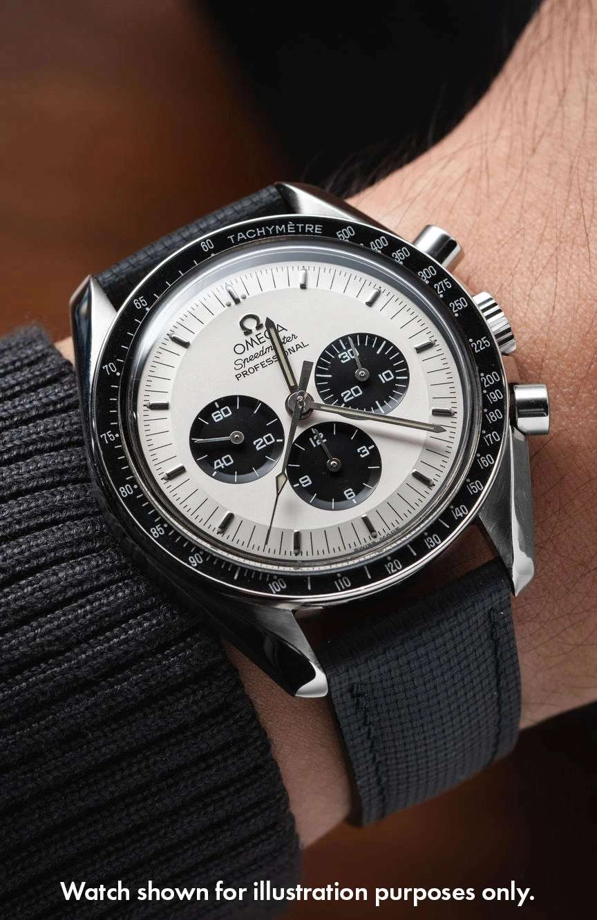 ديلوجز سوار جلدي بتصميم قماش الشراع باللون الأسود