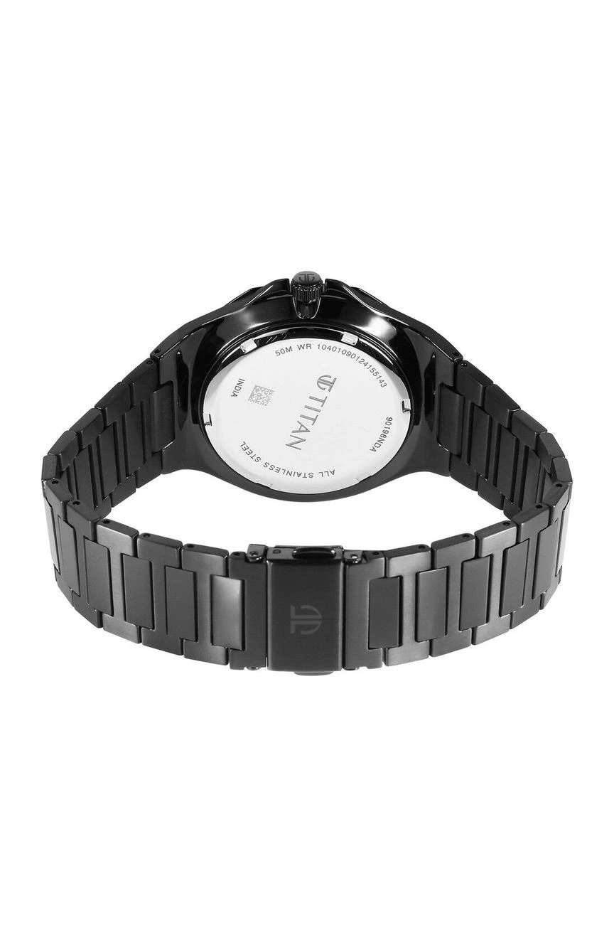 تيتان ساعة تيتان كلاسيك سليم كوارتز بميناء أسود وسوار ستانلس إستيل للرجال