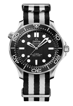 OMEGA دايفر 300 إم