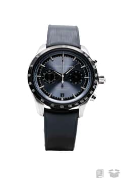 CARL F BUCHERER RELOVED MANERO CENTRAL COUNTER