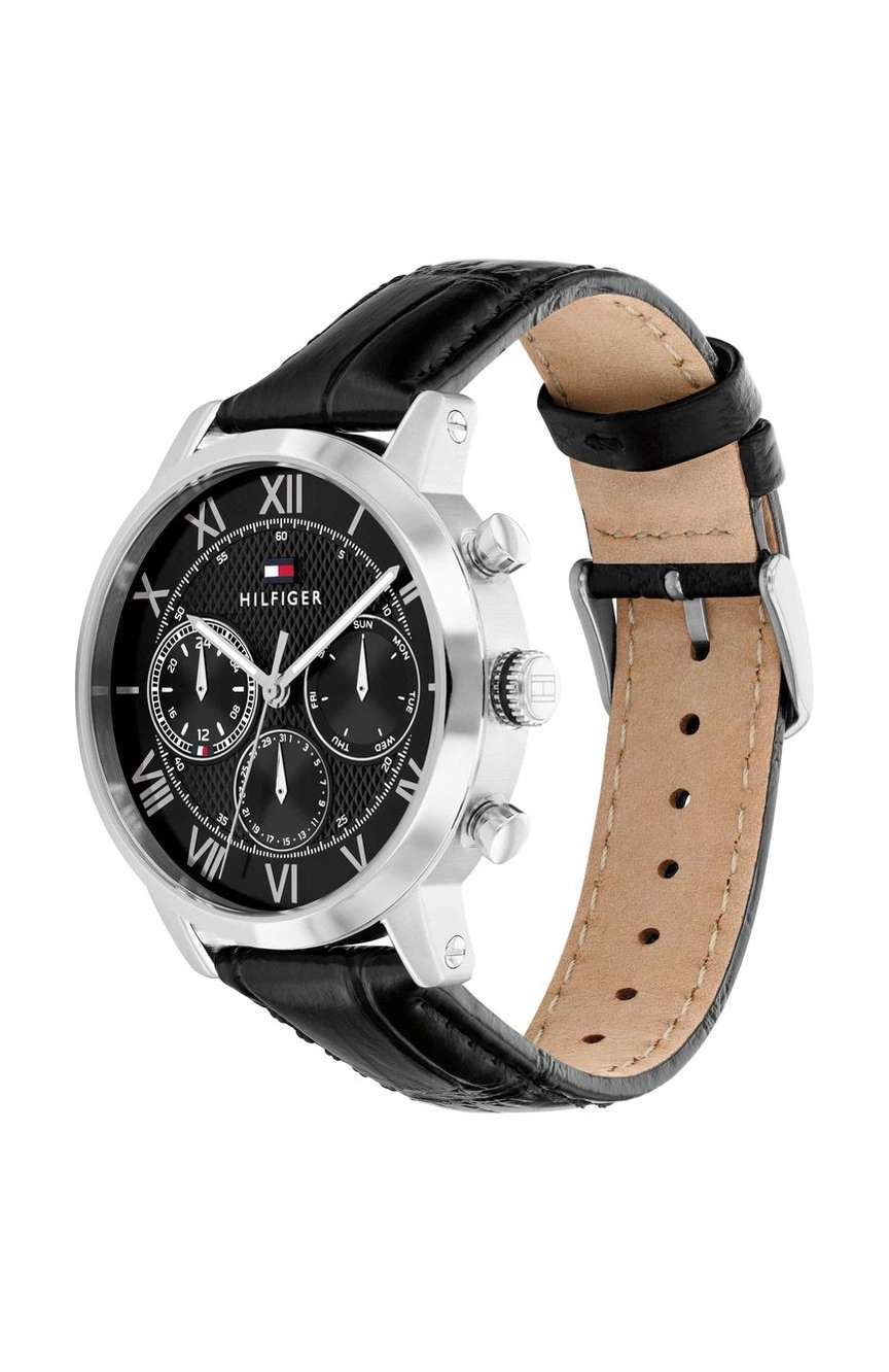 تومي هيلفجر Th-Oxford