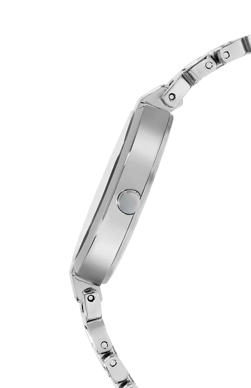 تيتان ساعة تيتان راجا فيفا بميناء أبيض وسوار معدني للنساء