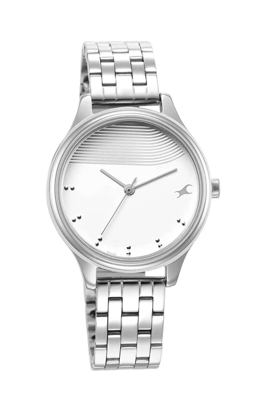 

Titan | Fastrack Stunners Quartz Analog Silver Dial Metal Strap Watch for Girls