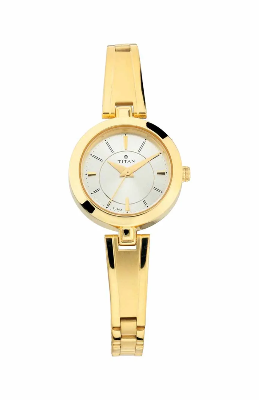 

Titan | Titan Quartz Analog Silver Dial Metal Strap Watch for Women