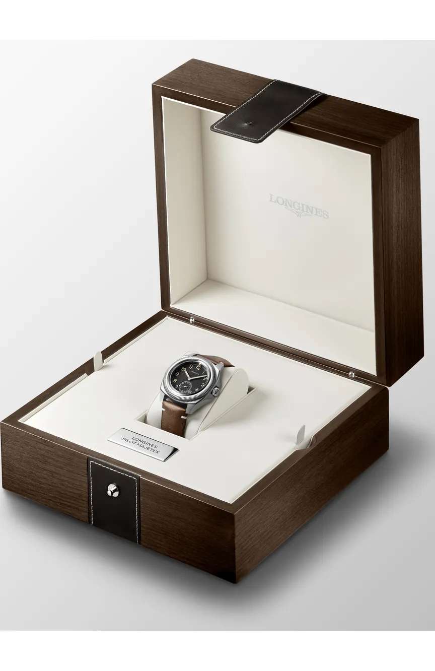 Longines Pilot Majetek