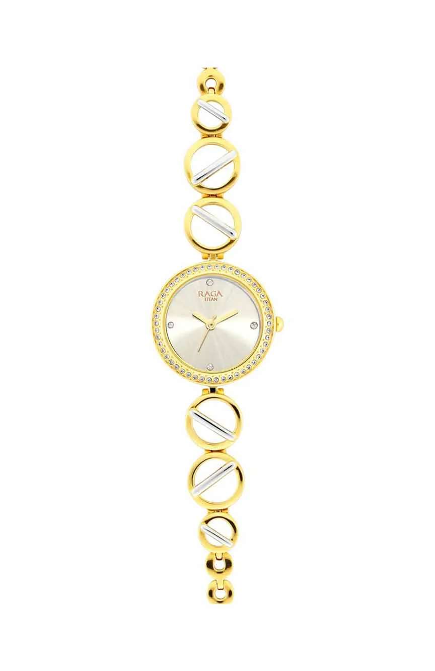 تيتان ساعة تيتان راجا فيفا بميناء فضي وسوار معدني للنساء