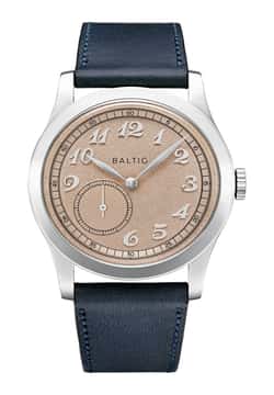 Baltic إم آر كلاسيك - لون برتقالي شاحب - بسوار أزرق داكن