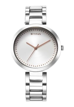 Titan ساعة تيتان وورك وير كوارتز انالوج بميناء فضي وسوار ستانلس ستيل فضي للنساء