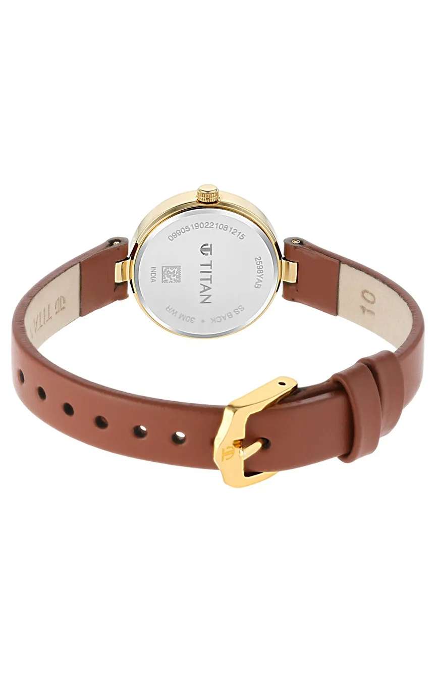 تيتان ساعة اليد لاجان