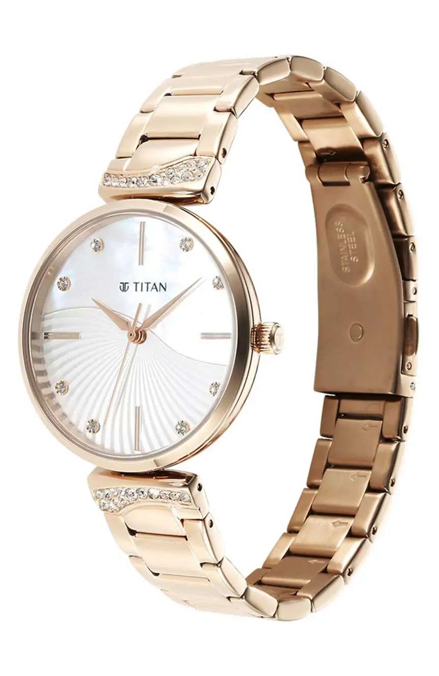 تيتان Purple Style Up Quartz Analog Mother Of Pearl Dial Stainless Steel Strap Watch for Women