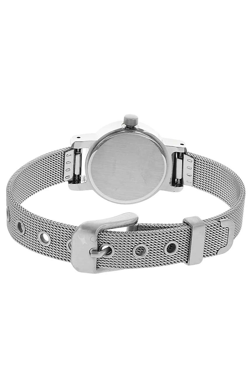 Fastrack  Women's Quartz Metal