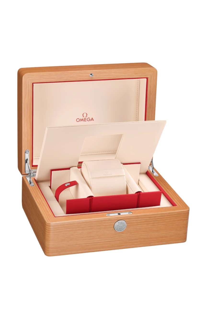 OMEGA Speedmaster 38