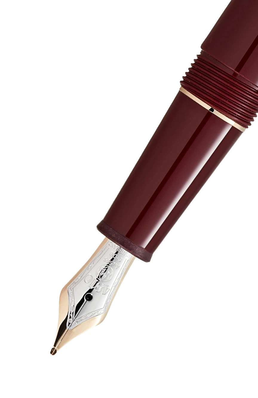 Montblanc Meisterstuck Burgundy Red Classique Fountain Pen