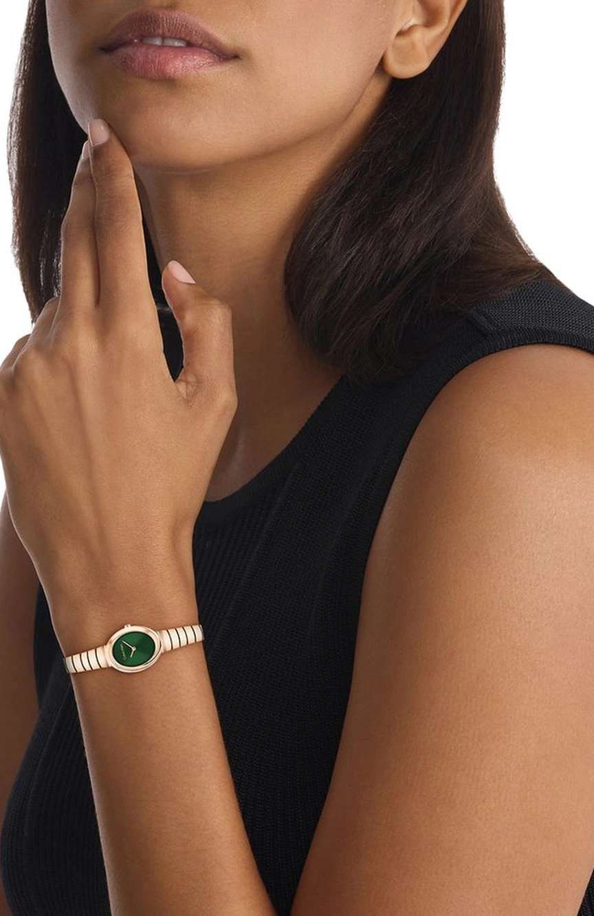 كلفن كلاين Twisted Bezel