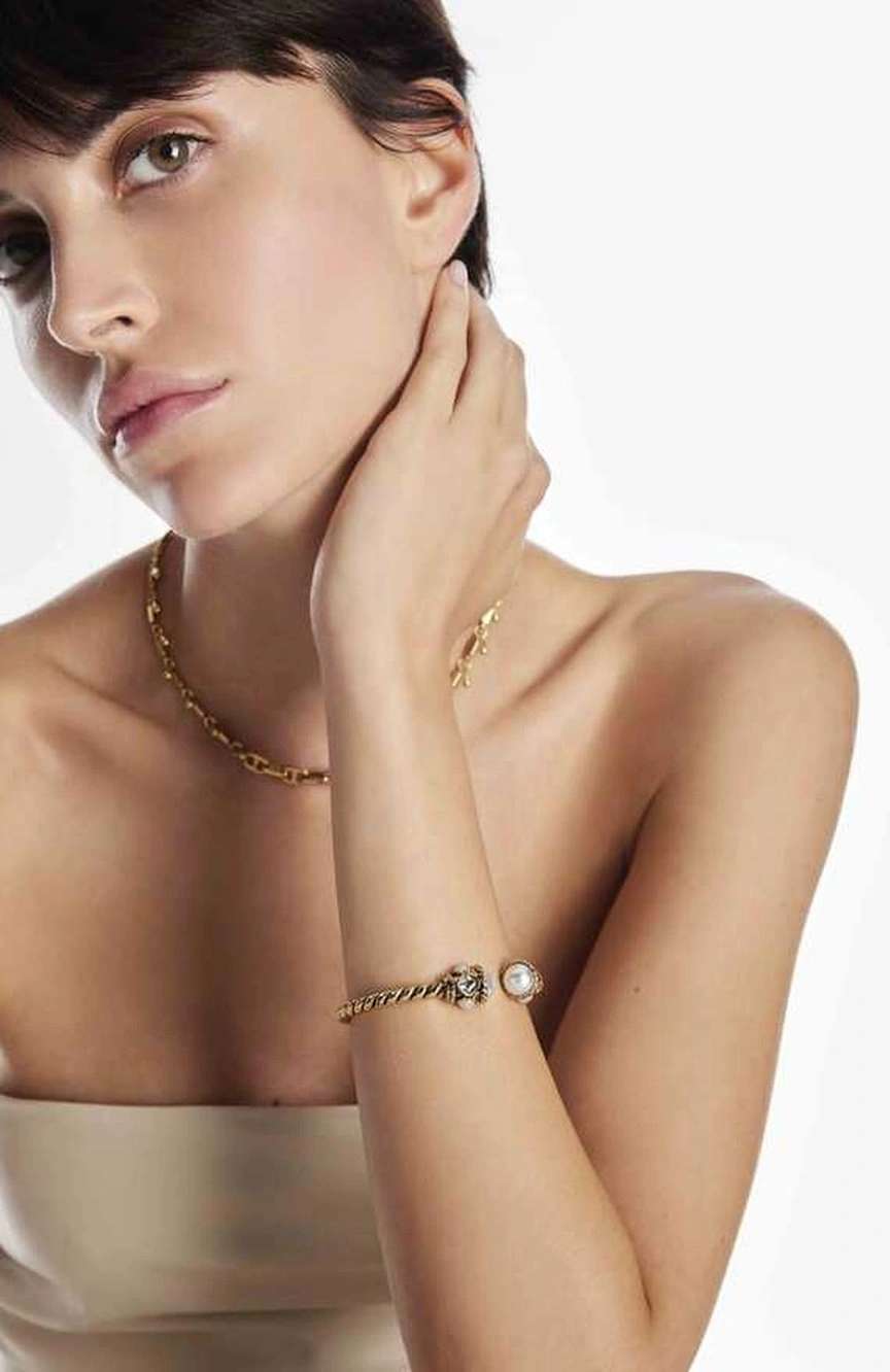 مون ريف Pearl Gold Plated Cuff Bracelet