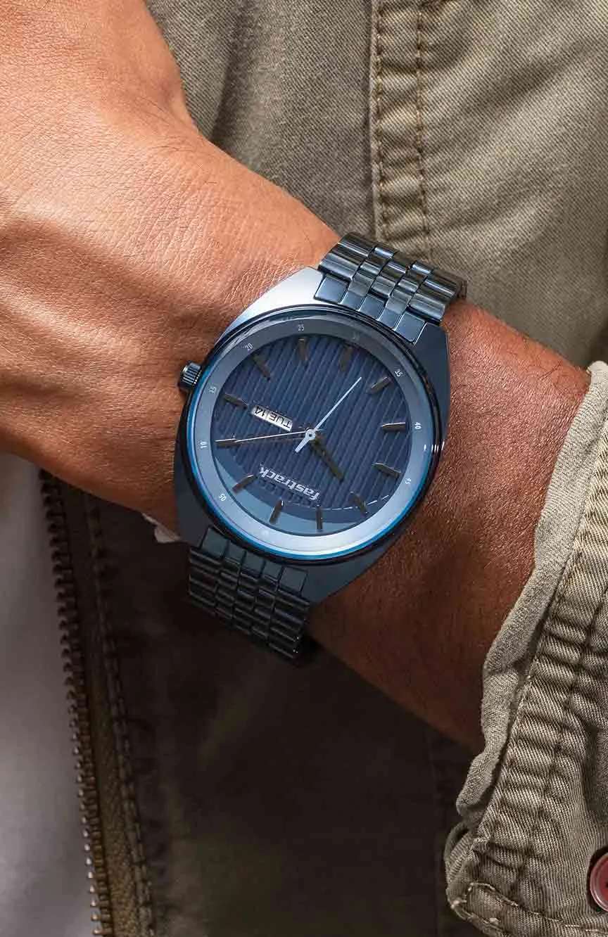Titan Fastrack Snob X Blue Dial Metal Strap Watch for Guys