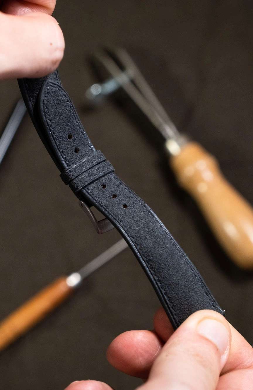 Delugs Leather - Dark Grey Alcantara Signature Strap