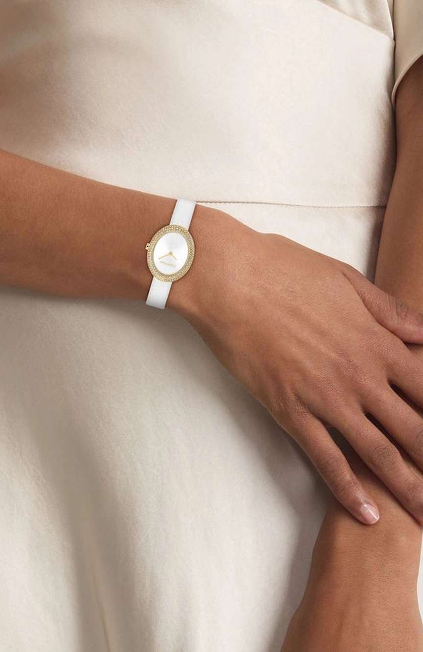 Calvin Klein Twisted Bezel