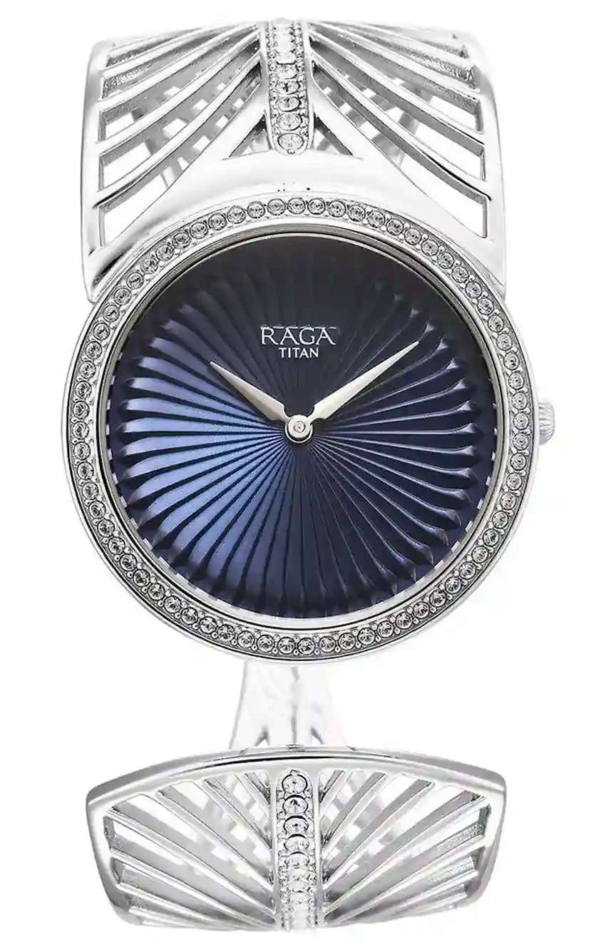 تيتان Raga Silver Quartz Analog Blue Dial With Sterling Silver Metal Strap And Case Watch For Women (Large)