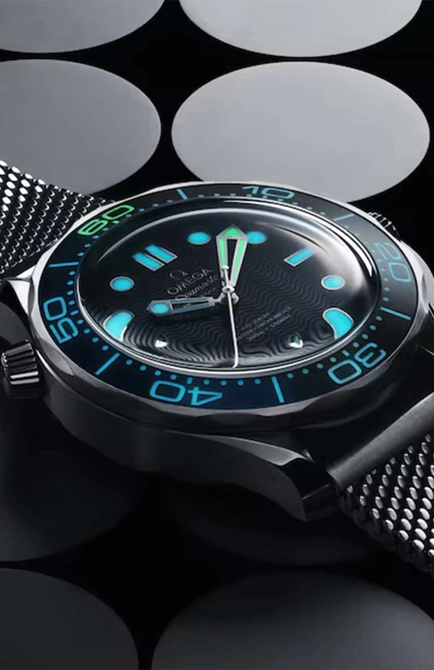 OMEGA SEAMASTER DIVER 300M CO-AXIAL MASTER CHRONOMETER 42MM - JAMES BOND 60TH ANNIVERSARY