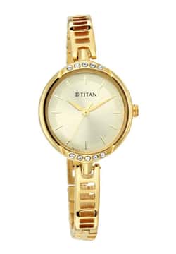 Titan ساعة تيتان كوارتز بميناء ذهبي وسوار معدني للنساء