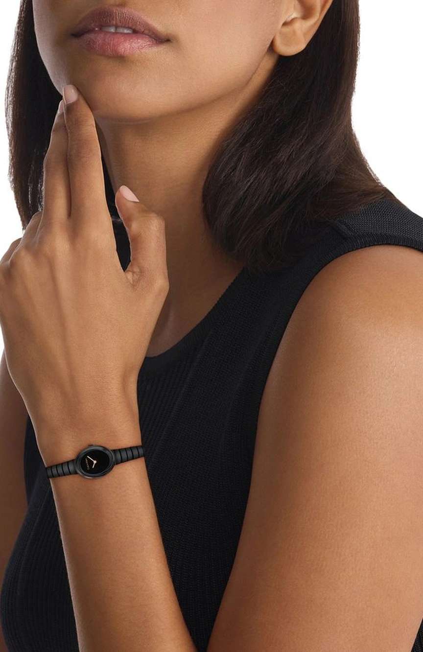 Calvin Klein Twisted Bezel