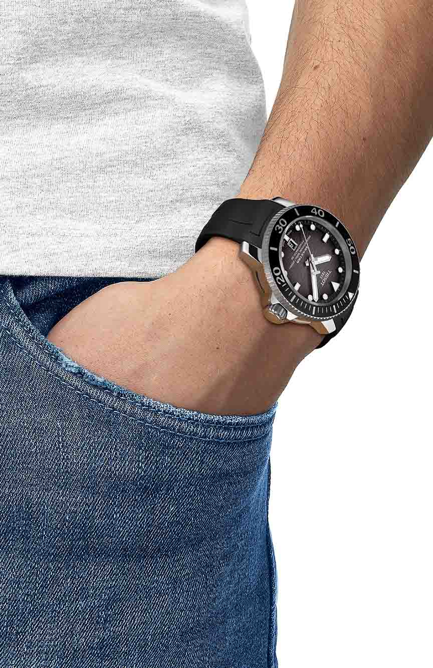 تيسو ساعة اليد سي ستار