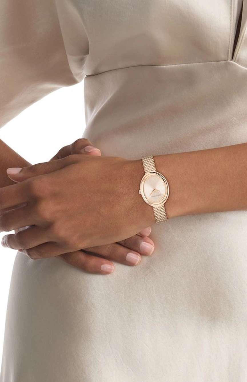 Calvin Klein Twisted Bezel