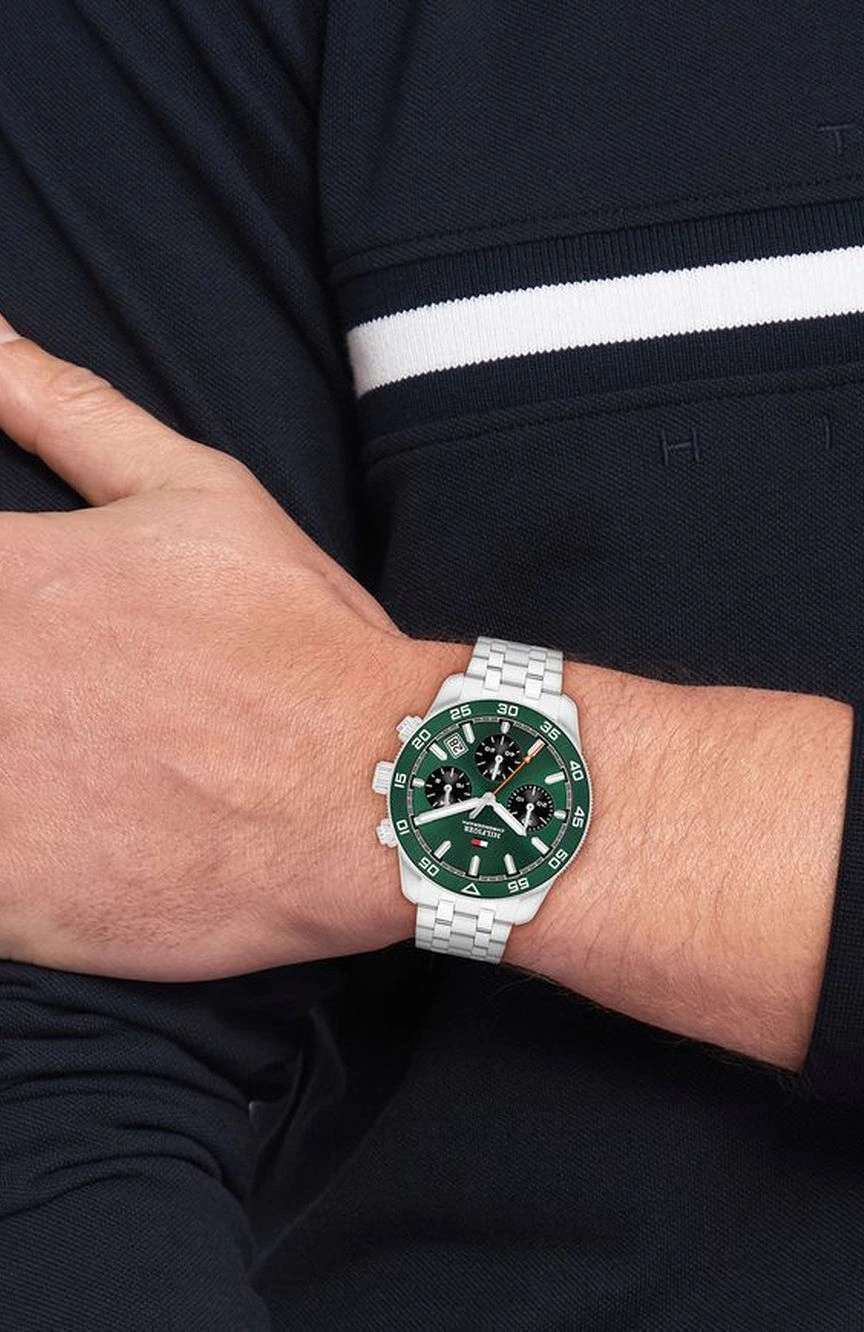 تومي هيلفجر ساعة تومي هيلفيجر Th85 بميناء مستدير مقاس 41 مم وسوار ستانلس إستيل للرجال