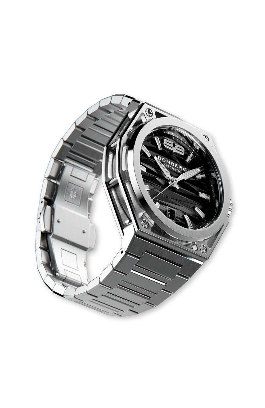 بومبيرج إيدج بلاك